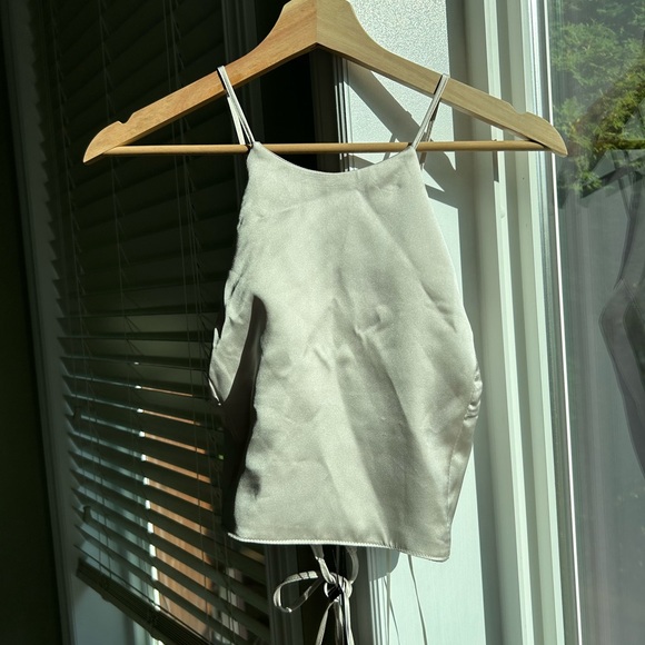 NEW dynamite champagne pink satin halter top open back - Picture 2 of 9